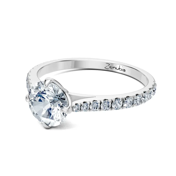 Zenubia_Schmuck_Winterthur_Verlobungsring_SUZANA_2_SPEZIALSCHLIFF_side_Weissgold