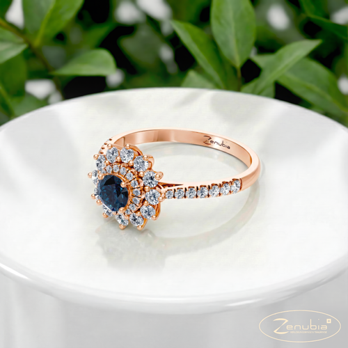 Dooris_PodestNormalROSE_DOORIS_Verlobungsring_Zenubia_Rosegold_Podest