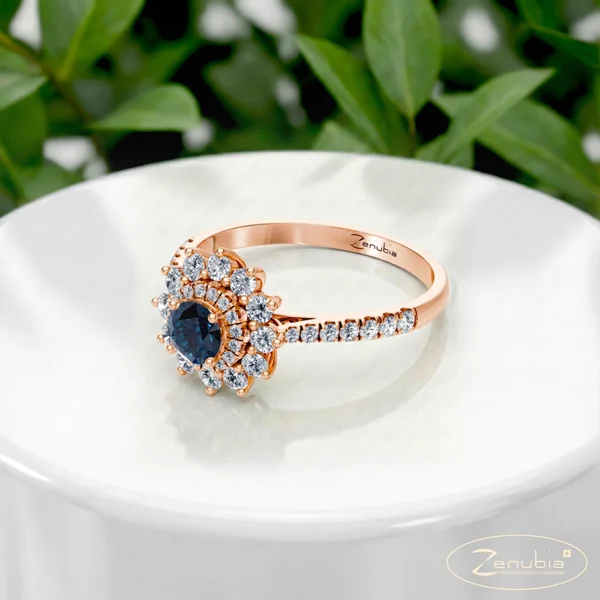 Dooris_PodestNormalROSE_DOORIS_Verlobungsring_Zenubia_Rosegold_Podest