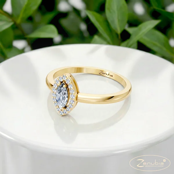 Leana_PodestNormalGELB_LEANA_Verlobungsring_Zenubia_Gelbgold_Podest