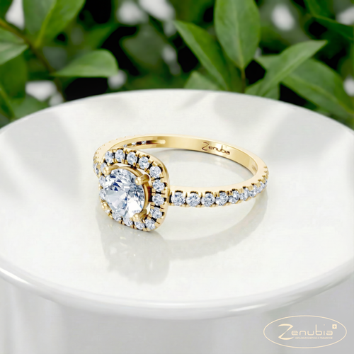 Leonora_PodestNormalGELB_LEONORA_Verlobungsring_Zenubia_Gelbgold_Podest