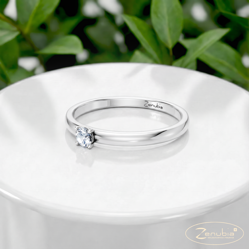 Lisa_PodestNormalPLATIN_LISA_Verlobungsring_Zenubia_Platin_Podest