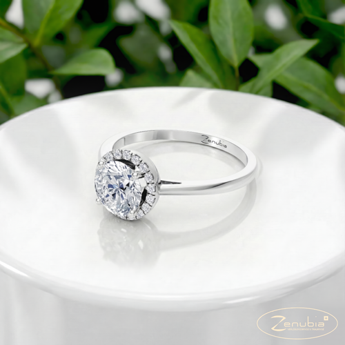 Selina_PodestSpecialWEISS_SELINA_ZenubiaSpecial_Verlobungsring_Zenubia_Weissgold_Podest