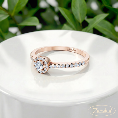 Sophia_PodestNormalROSE_SOPHIA_Verlobungsring_Zenubia_Rosegold_Podest