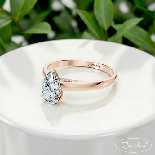 Zelis_PodestNormalROSE_ZELIS_Verlobungsring_Zenubia_Rosegold_Podest