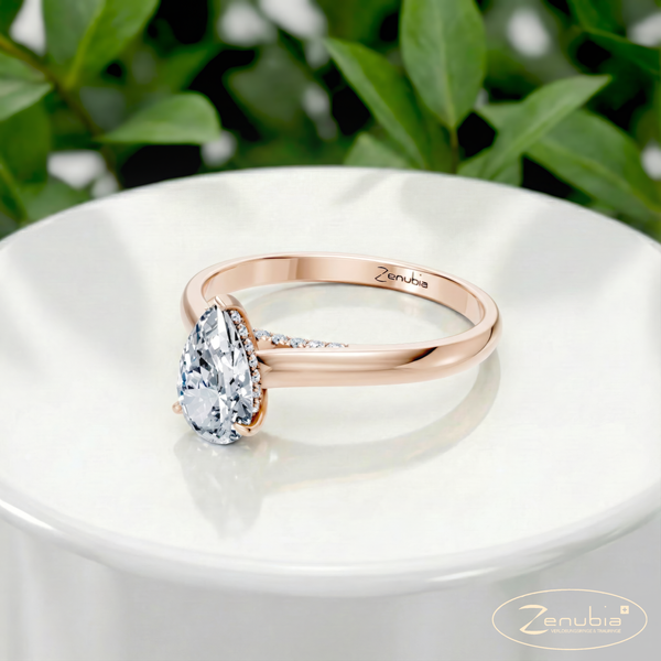 Zelis_PodestNormalROSE_ZELIS_Verlobungsring_Zenubia_Rosegold_Podest