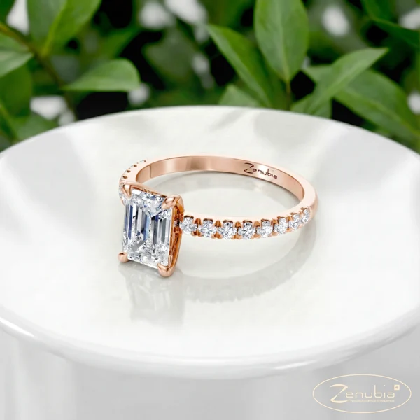 ALONA_LD_podest_Rosegold