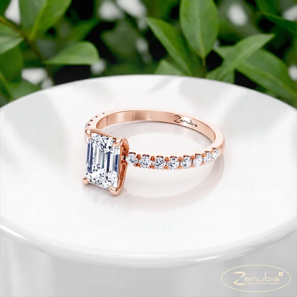Alona-LD_podium_Zenubia_Schmuck_Winterthur_Verlobungsring_Alona_podium_0018
